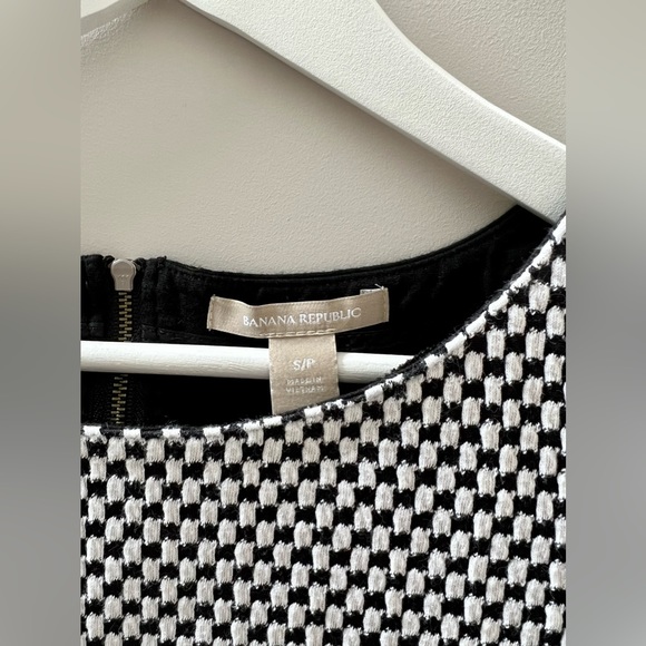 Banana Republic blouse size S - Picture 2 of 6